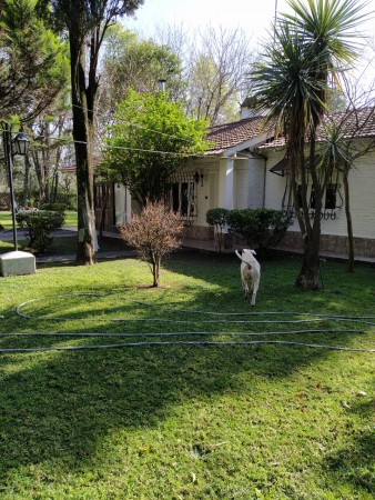 Impecable casa quinta en Gonzalez Catan