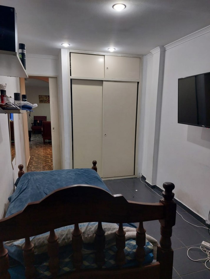 CASA 3 HAB. CON IMPORTANTE LOCAL GONZALEZ CATAN