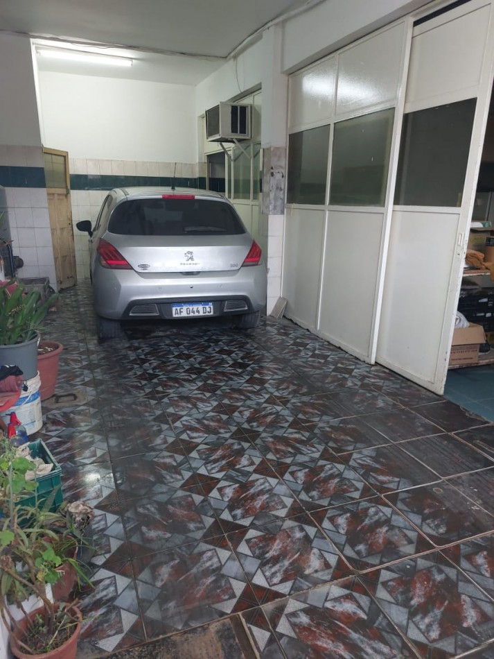 CASA 3 HAB. CON IMPORTANTE LOCAL GONZALEZ CATAN