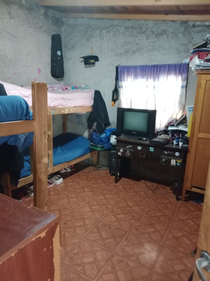 CASA 3 AMBIENTES EN GONZALEZ CATAN 
