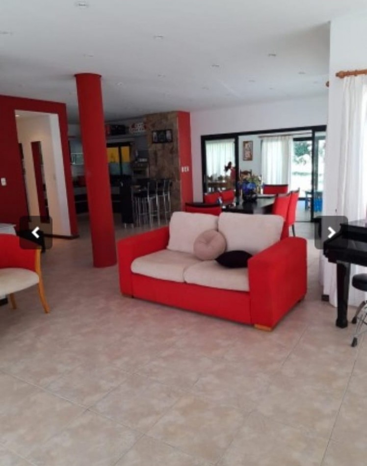 HERMOSA CASA EN CLUB DE CAMPO LAS PERDICES 