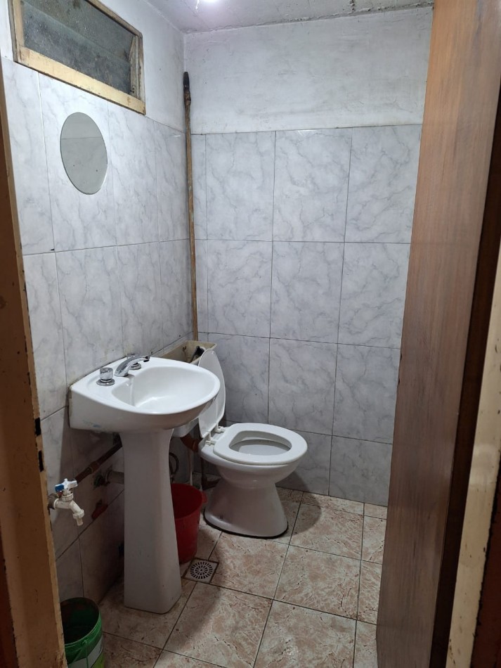 Local Comercial de 10 x 3.30 mtrs