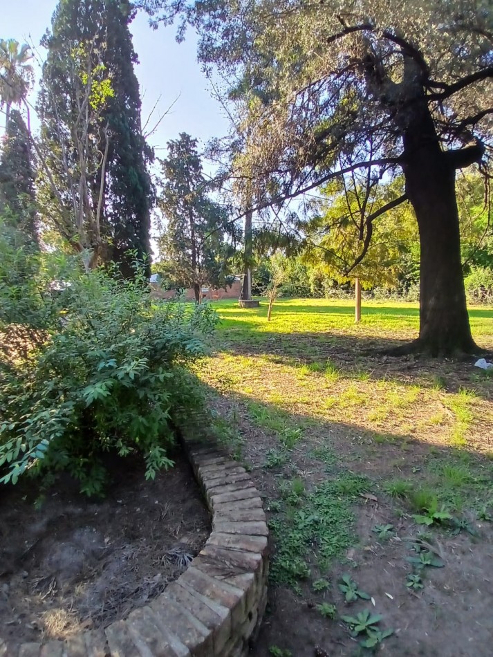 VENTA CASA QUINTA GONZALEZ CATAN