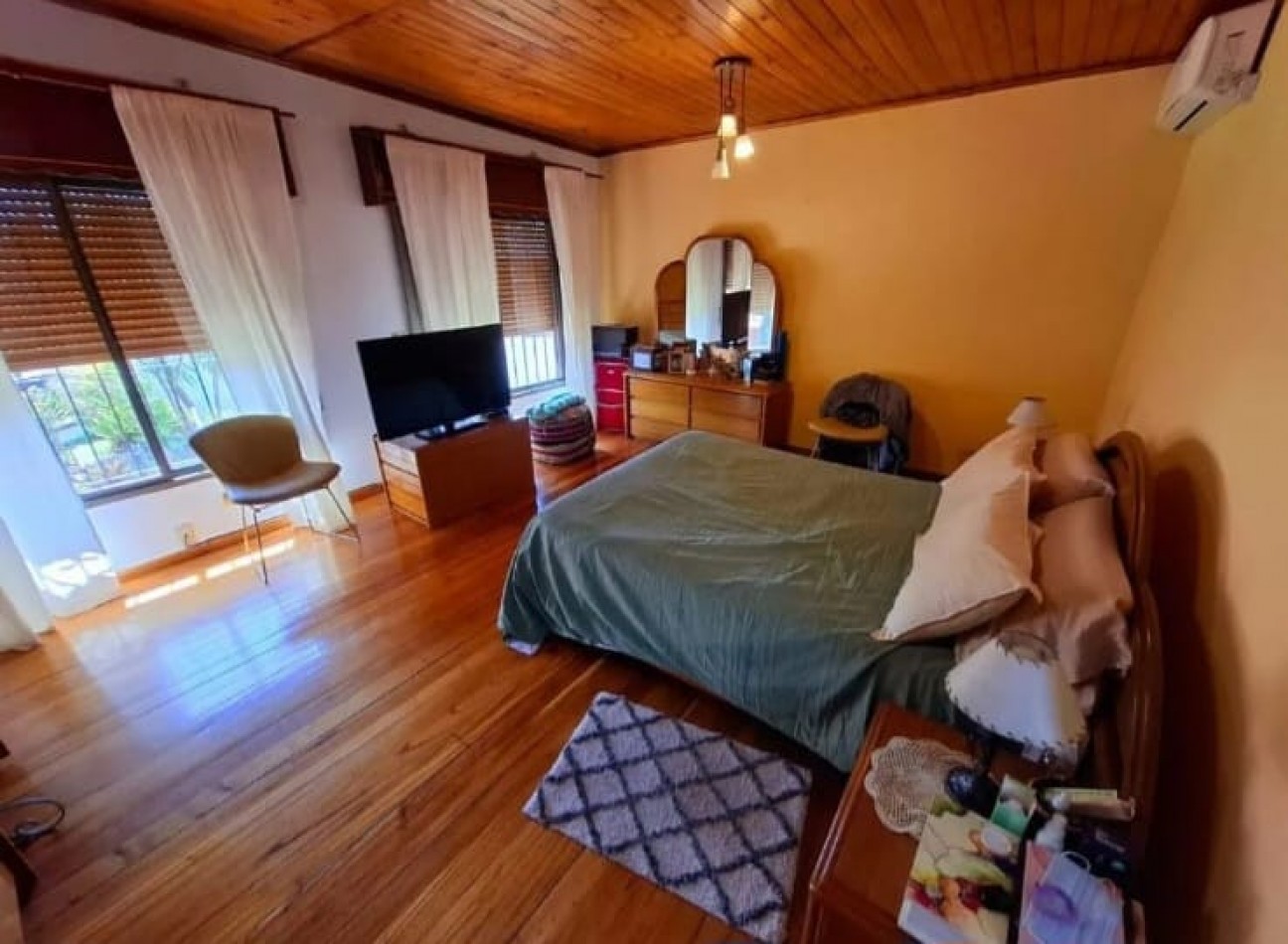 Importante Propiedad, Centro De Gonzalez Catan