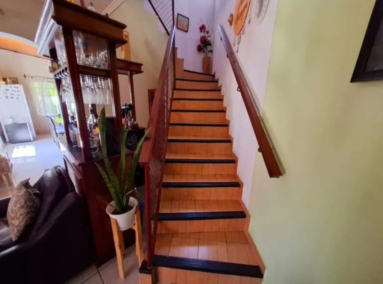 Importante Propiedad, Centro De Gonzalez Catan