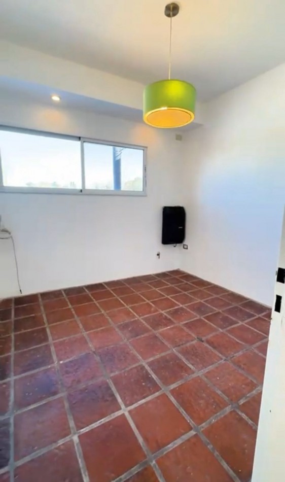 HERMOSA CASA EN EZEIZA 