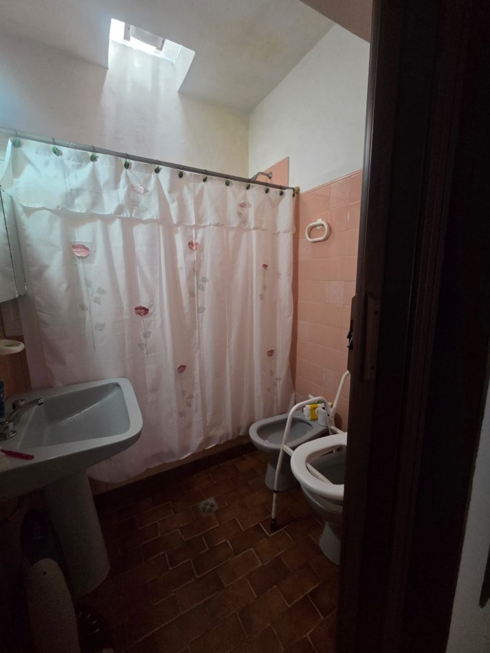 HERMOSA CASA EN GREGORIO DE LAFERRERE