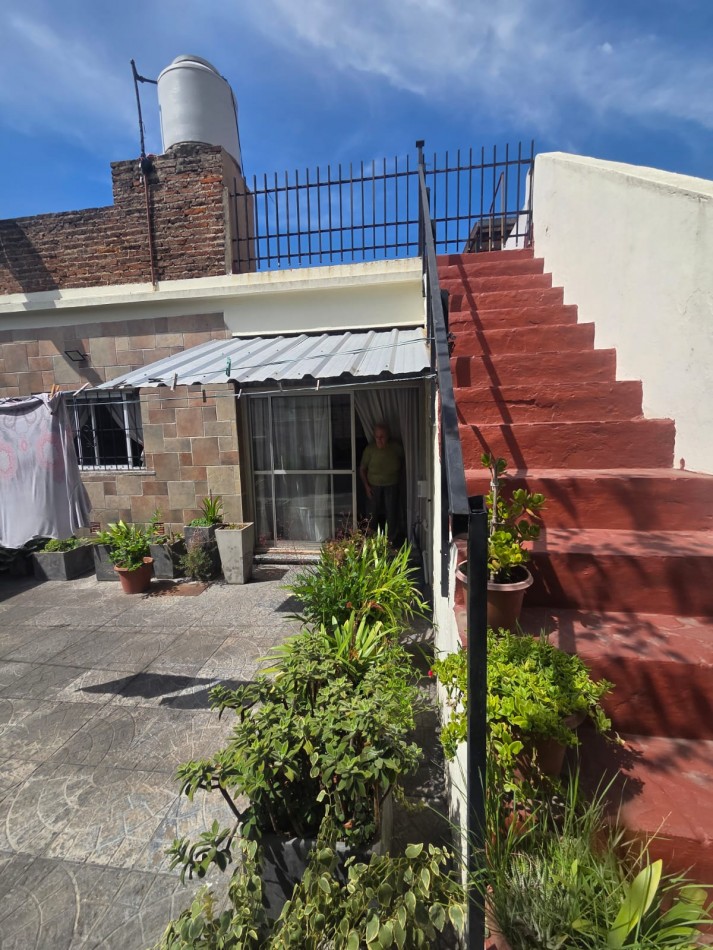 HERMOSA CASA EN GREGORIO DE LAFERRERE