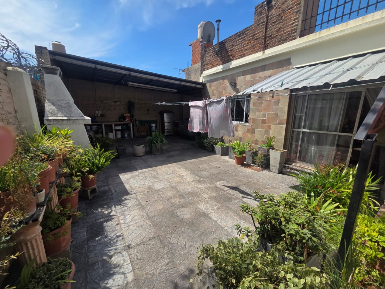 HERMOSA CASA EN GREGORIO DE LAFERRERE