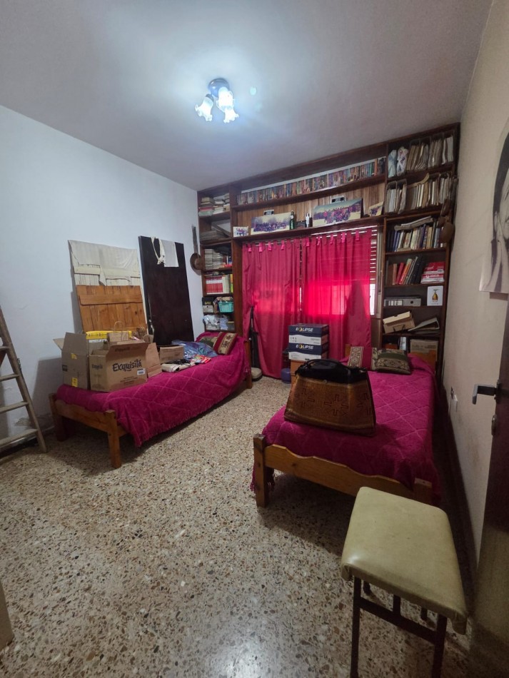 HERMOSA CASA EN GREGORIO DE LAFERRERE