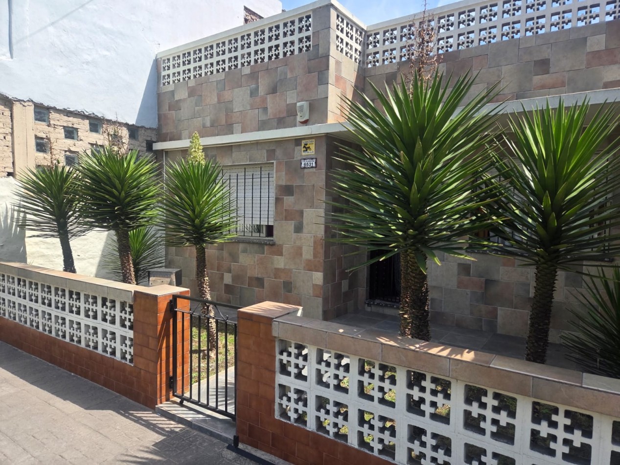 HERMOSA CASA EN GREGORIO DE LAFERRERE