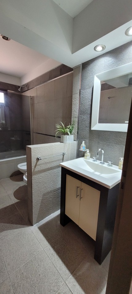 HERMOSA CASA EN CLUB DE CAMPO LAS PERDICES 