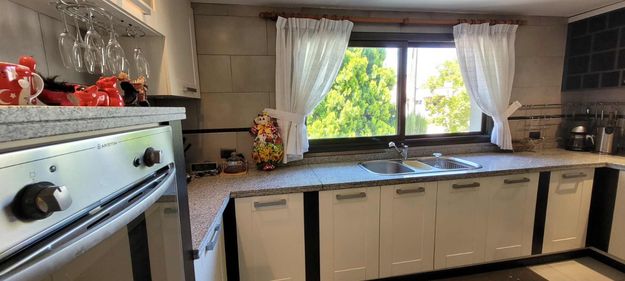 HERMOSA CASA EN CLUB DE CAMPO LAS PERDICES 