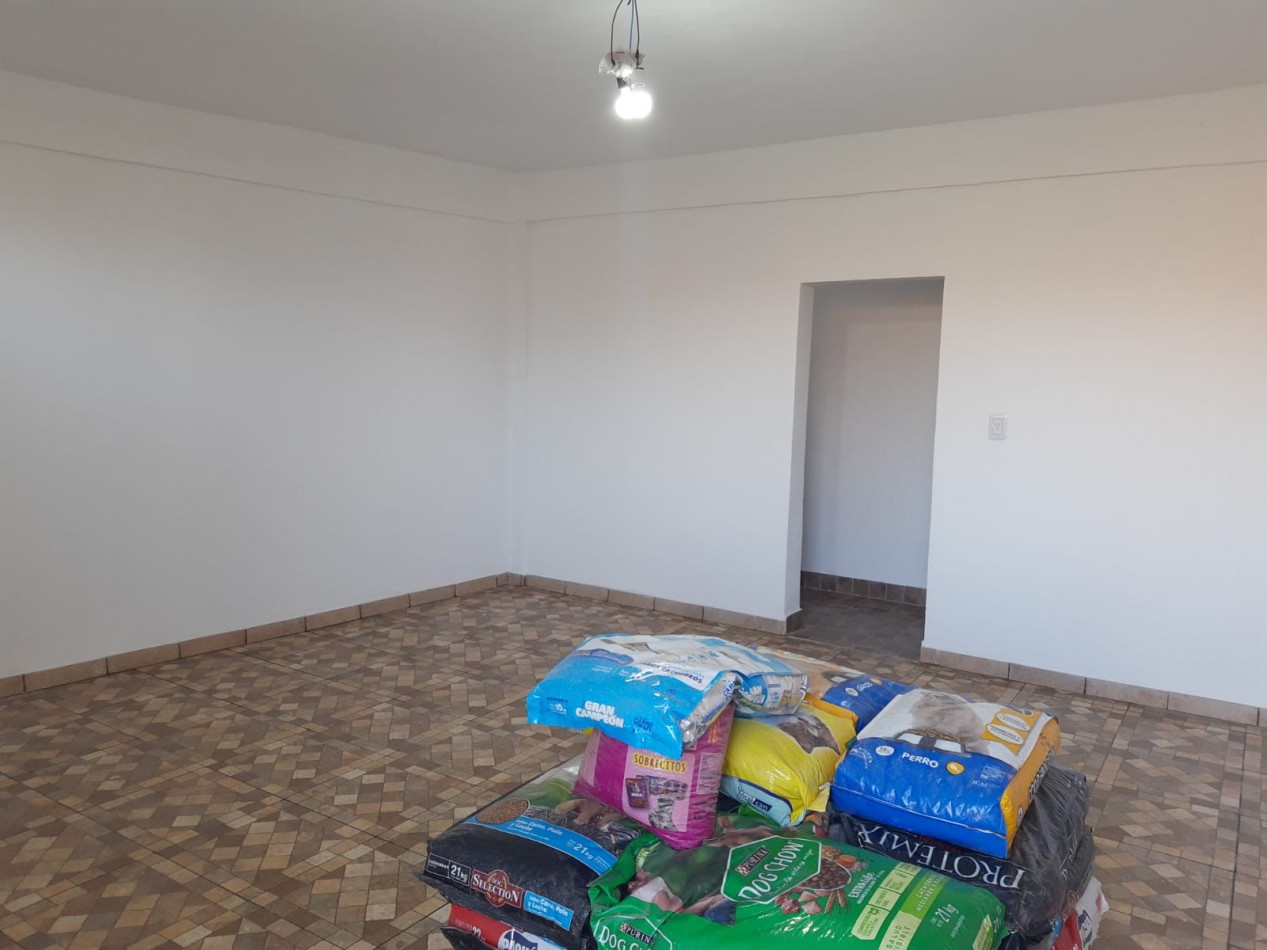 LOCAL EN ALQUILER- GONZALEZ CATAN