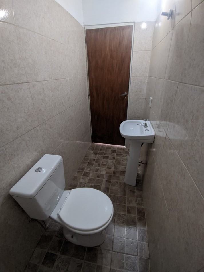 LOCAL EN ALQUILER- GONZALEZ CATAN