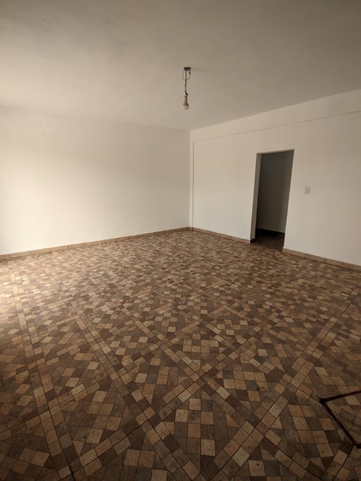 LOCAL EN ALQUILER- GONZALEZ CATAN