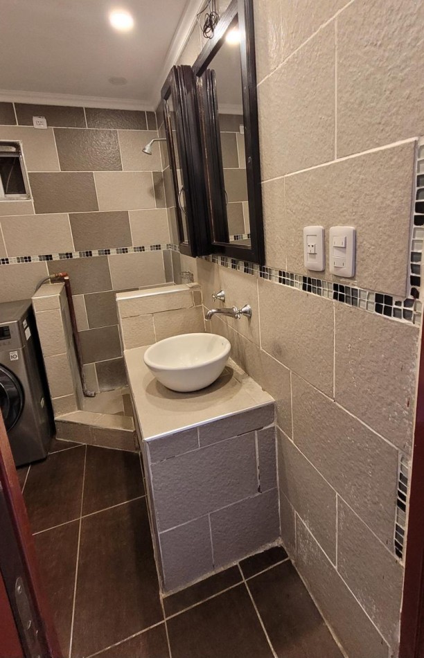 HERMOSA CASA EN CAÑUELAS