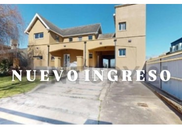 HERMOSA CASA EN EZEIZA 