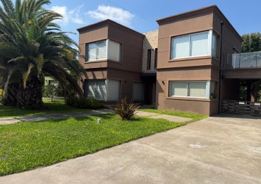 IMPECABLE CASA EN CLUB DE CAMPO LAS PERDICES 