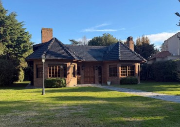 HERMOSA CASA EN CLUB DE CAMPO LA MARTONA